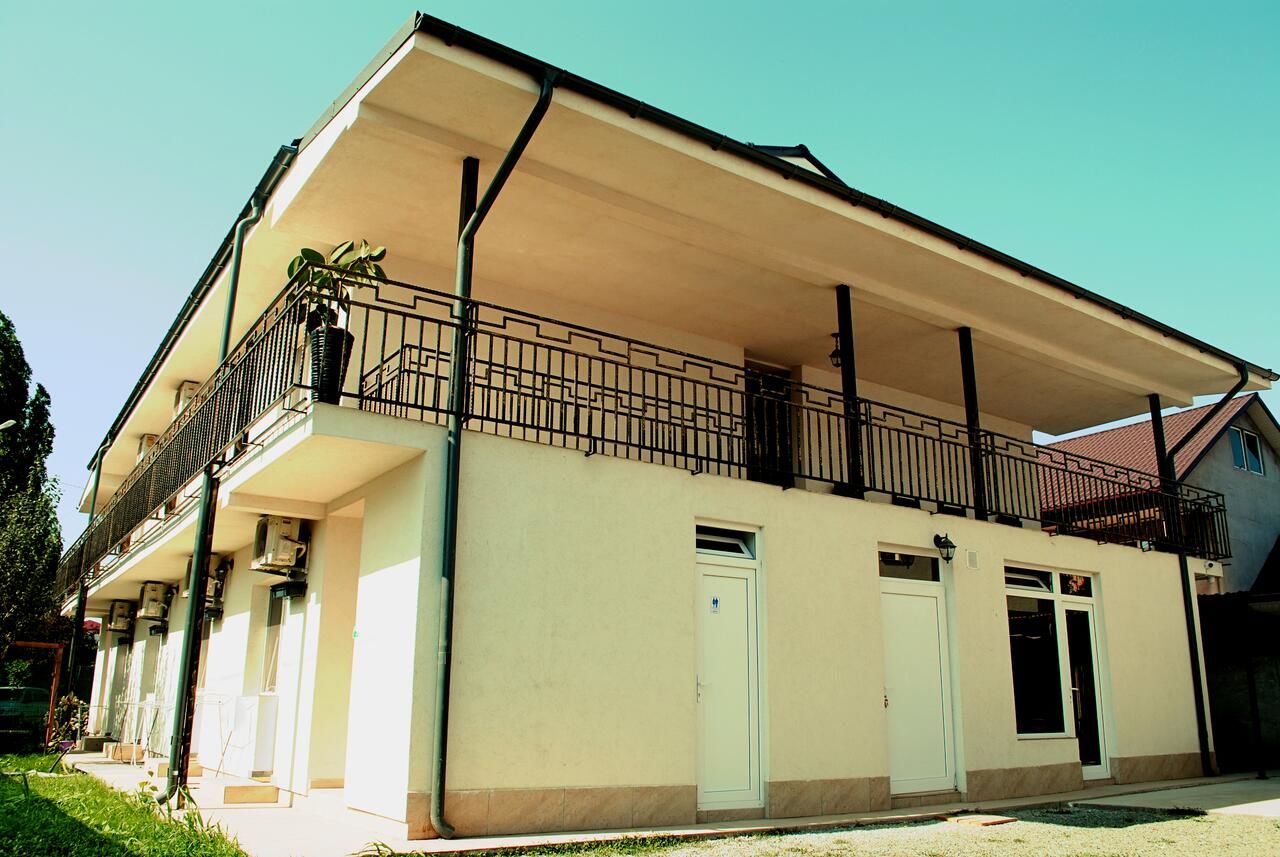 Проживание в семье VILA ASCEND Эфорие-Норд-8